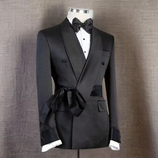 Abiti da uomo Blazer Giacca da uomo con cintura nera tinta unita Scialle doppio petto Risvolto Slim Fit Groomsmen da sposa personalizzato Blazer alla moda 2024 231215