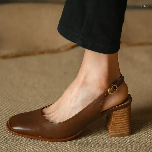 Sandallar Kadınların Kapalı Toe Pompaları Yaz Gerçek Deri Slingbacks Bahar Kalın Kare Topuk için Retro Fransız Tarz Ayakkabı