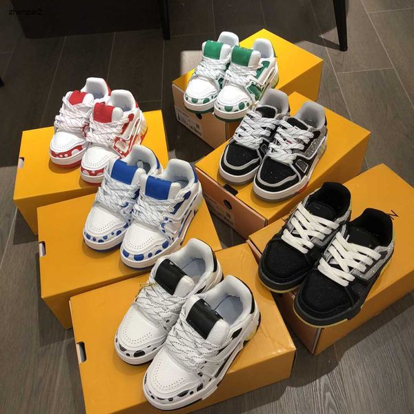 Scarpe per bambini di lusso Scarpe per bambini firmate con stampa a punti colorati Taglia 26-35 Scatole incluse Sneakers multi colore opzionali per ragazzi e ragazze Dec05