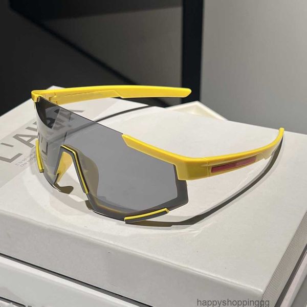 Designer Shield Sonnenbrille Weißes Visier Roter Streifen Herren Damen Radfahren Brillen Männer Mode Polarisierte Sonnenbrillen Outdoor Sport Laufbrillen mit Paket 14XDP