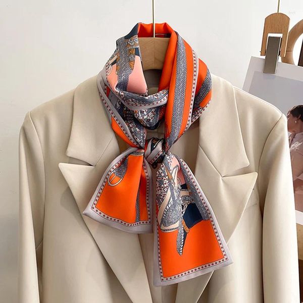 Lenços de seda pequeno lenço de pescoço moda protetor solar impressão e tingimento padrão primavera / verão elegante fita de moda feminina