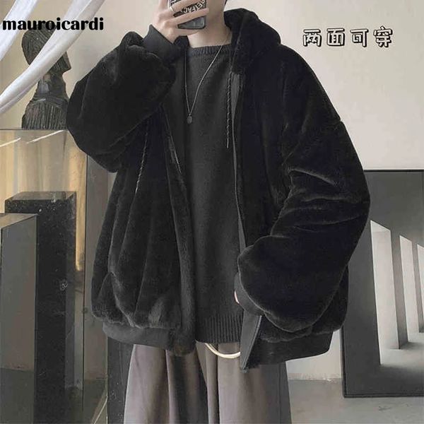 Pelliccia sintetica da uomo Mauroicardi invernale oversize nero caldo spesso parka con pelliccia interna cappuccio manica lunga moda coreana uomo cappotto di pelliccia reversibile 231215