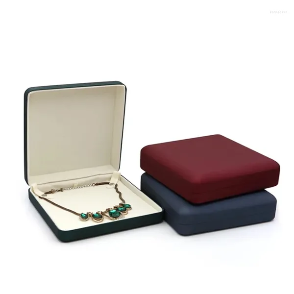 Bolsas de jóias caixas de presente embalagem de couro pu redondo sulcado pérola colar organizador caso exibição personalização logotipo