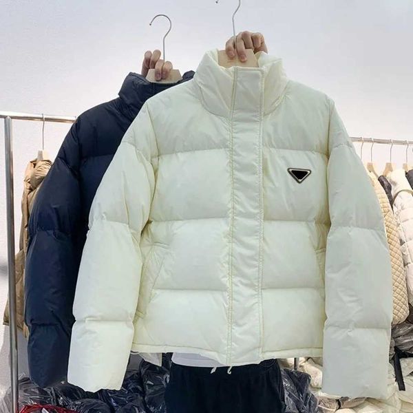 Piumino da donna Parka a maniche lunghe Maglione Capispalla firmato Giacca invernale Cappotto corto autunnale Giacca impermeabile antivento in cotone ispessito e allargatokojb