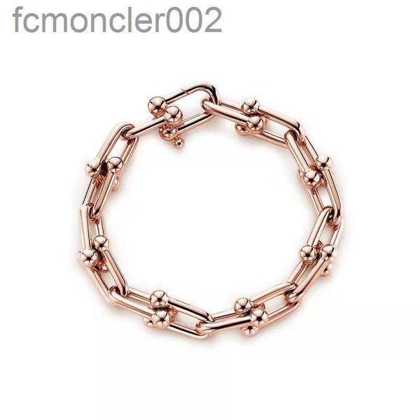 Braccialetti con ciondoli Designer Braccialetti Gioielli di lusso Donna Uomo Temperamento Acciaio al titanio Hip Hop Strada Neutro Moda Semplicità Buono Am66 XFPR