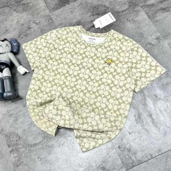 Camisa masculina casal primavera/verão nova impressão completa frango amarelo bordado em torno do pescoço manga curta t shirtcoach saco crossbody