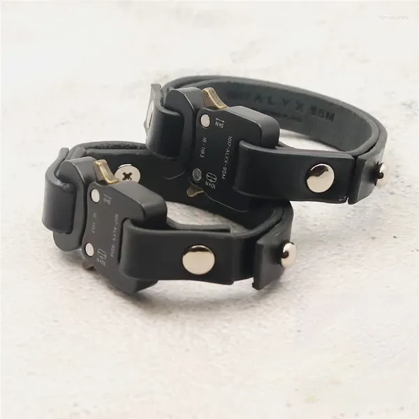 Link pulseiras de alta qualidade preto alyx moda fivela pulseira masculino 1:1 couro vaca 1017 9sm feminino clássico botão metal imprensa