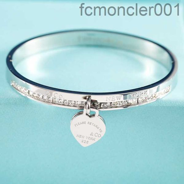 Beliebte Luxus-Designer-Armband Goldarmband für Frauen Liebe Schmuck Stempel Gravur Brief Mode Elegantes Geschenk Geburtstag HKCW