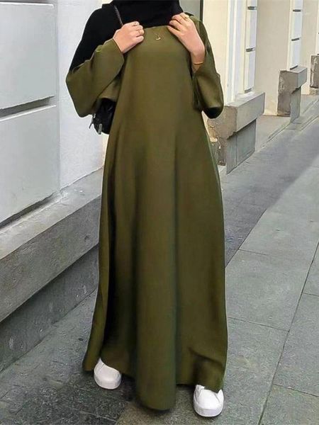 Abbigliamento etnico Moda Raso Sliky Djellaba Abito musulmano Dubai Figura intera Manica svasata Morbido lucido Abaya Turchia Islam Robe WY921