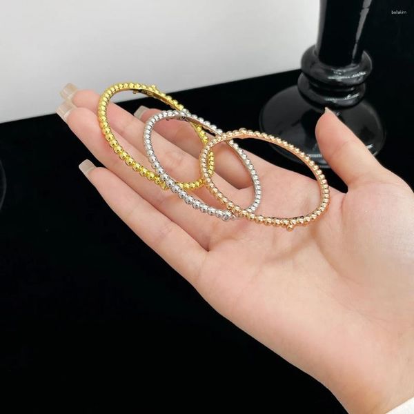 Bracciale rigido classico a tre colori con sfere, dimensioni, semplicità, moda, uso quotidiano