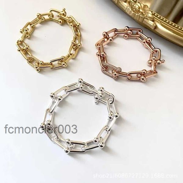 Charme pulseiras t família alta edição precisão trabalhada fivela de ferradura com pulseira de diamante luz luxo personalizado e feminino casal mão 8esb