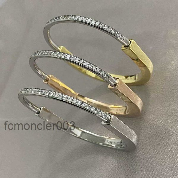 Beliebtes Luxus-Designer-Schloss-Armband mit bunten Diamanten, 925er Sterlingsilber, 18 Karat Roségold, Damenmode 9MFH