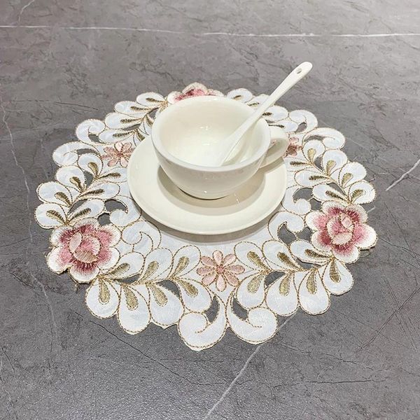 Tischsets im europäischen Stil, Kaffeeschüssel-Matte, runde Rose-Blumen-Stickerei, Tischunterlage, Tischset, Deckchen, Tee
