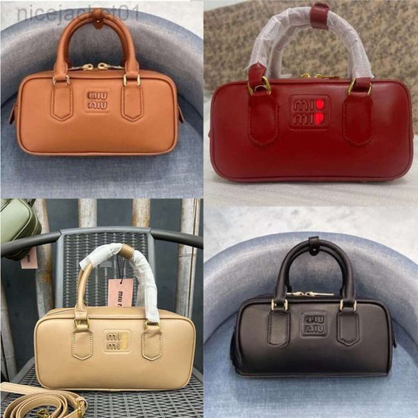 24SS Diseñador Miui Miui Bag Miumius New Miao Family Bowling Boston Bolso cuadrado pequeño con un solo hombro Diagonal Straddle Bolso de mano de cuero versátil para mujer