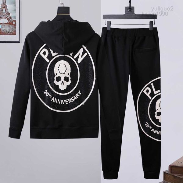 2023PLEIN BEAR Mens HOODIE JACKET CALÇAS CRYSTAL SKULL Treino Homens Hoodies Fatos Casuais Jogger Jaquetas Calças Define Terno Esportivo 74169