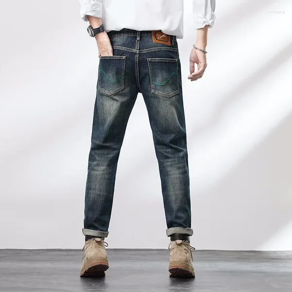 Jeans da uomo ricamati Casual All-in-one High-end High Street Piccolo tubo dritto personalizzato in rilievo
