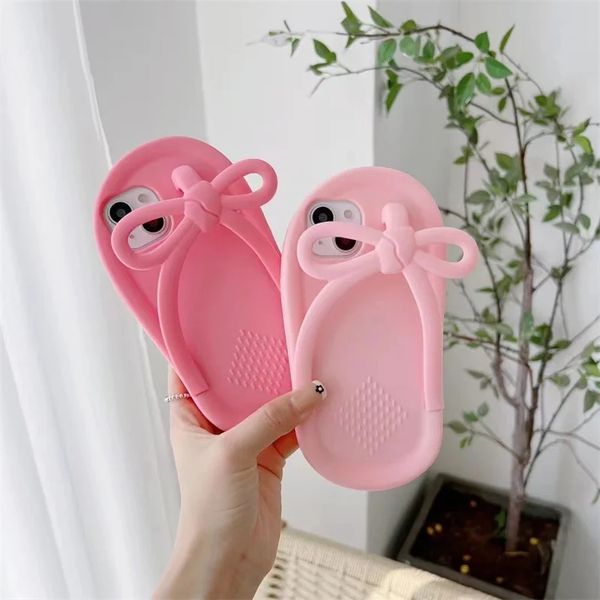 Süße Flip-Flops rosa 3D-Hülle für iPhone 15 14 13 12 11 Pro XS Max XR X SE20 6S 6 7 8 Plus schlichte weiche Silikon-Kindertelefonabdeckung 1 Stück