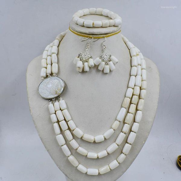 Conjunto de brincos de colar Os últimos 10 mm de colar/brincos/pulseiras de coral branco natural. Lindas joias de casamento para noiva