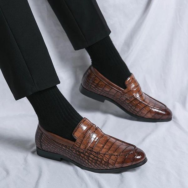 Sapatos de vestido apontou preto prata mocassins condução homens charme deslizamento em festa de baile de casamento calçado formal zapatos hombre