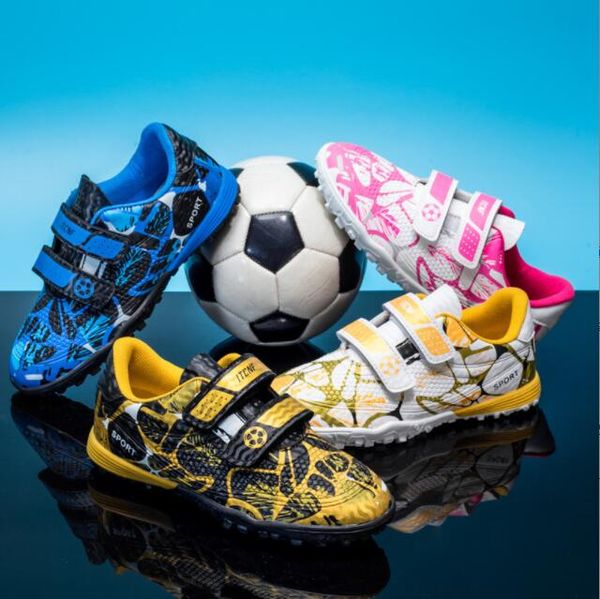 Новые детские футбольные бутсы с застежкой-липучкой для мальчиков и девочек, профессиональная тренировочная футбольная обувь, модные уличные кроссовки