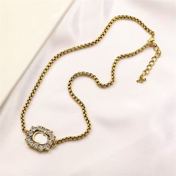 Moda pingente colar designer para mulheres colares de diamantes mãe presente metal banhado correntes de ouro meninas dia dos namorados colar de luxo retro na moda zl099