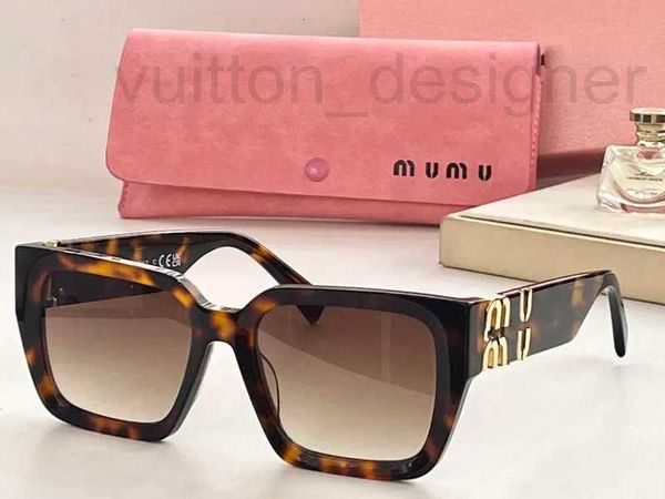 Óculos de sol Designer Marcas para Mulheres Homens Miumius Oval Mui Luxo Top Senhoras Boutique High End Versão Correta Óculos Acetato Quadro Squared Eyewear 47SL