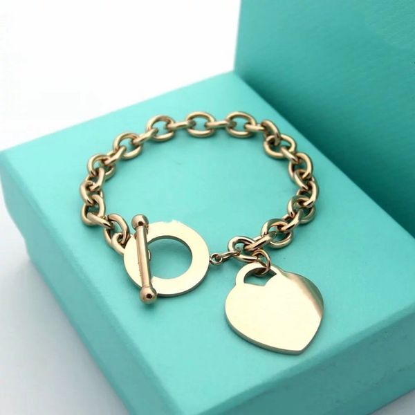 Bracciale a vite di design Braccialetti di gioielli di moda di lusso Bracciali in oro rosa 18 carati Argento Acciaio al titanio Braccialetti con diamanti Braccialetti per unghie per uomo Bracciale cuore donna