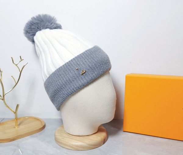 Новая зимняя теплая вязаная шапка, женские осенние и зимние милые шерстяные шапки из дикой лисы, оптовая продажа