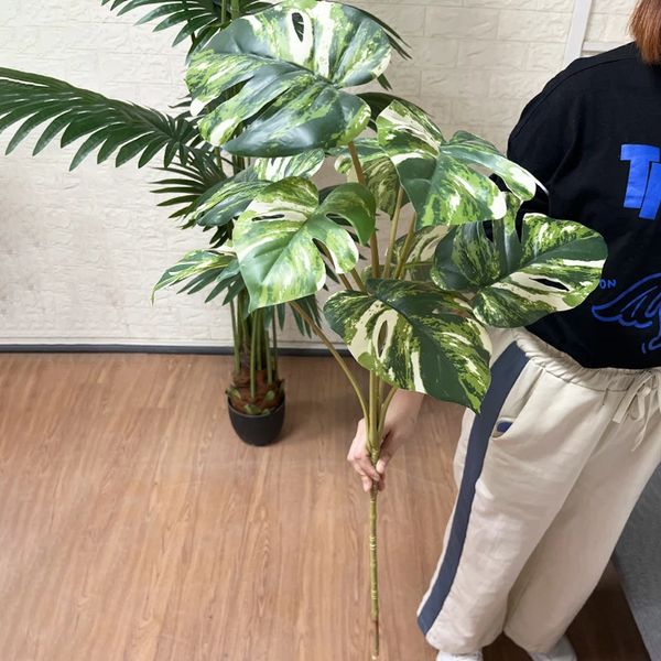 Decorazioni natalizie 90 cm Grandi piante artificiali Finto ramo di Monstera Albero di plastica tropicale Grande foglia di tartaruga Piante alte per la decorazione del giardino di casa 231216