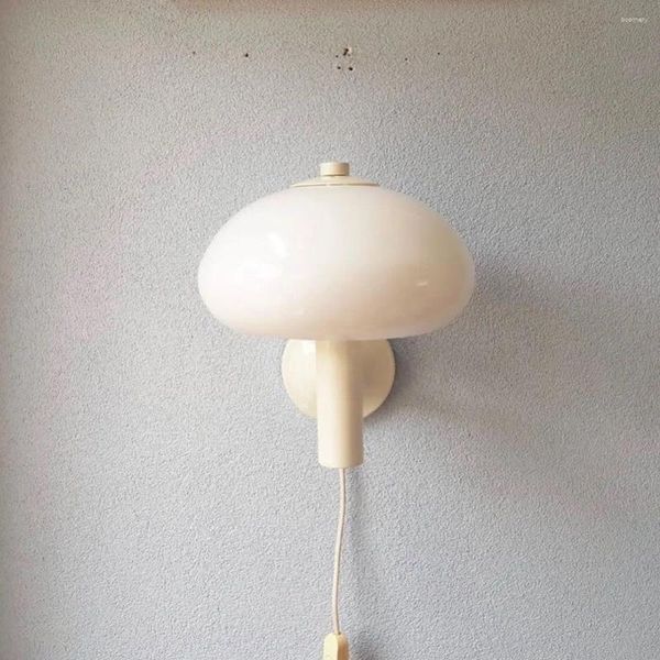 Lampada da parete Medievale Nordico Bauhaus Retro Decorativo Vetro Ferro Scala Portico Comodino Atmosfera Moderna Minimalista Luce Notturna