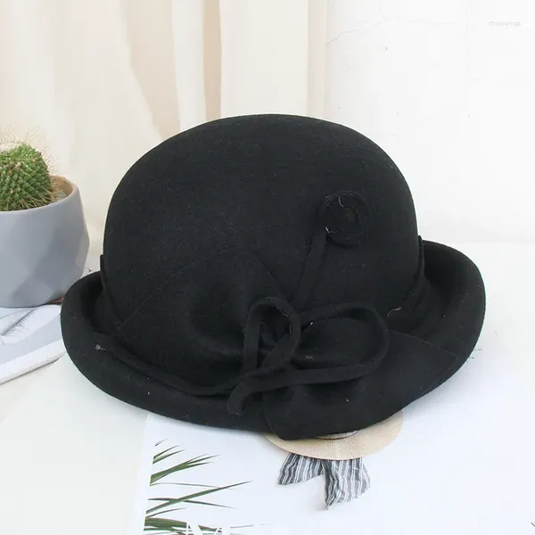 Boinas chapéu feminino outono e inverno pano de lã topo redondo enrolado pequeno pote moda elegante flor feltro