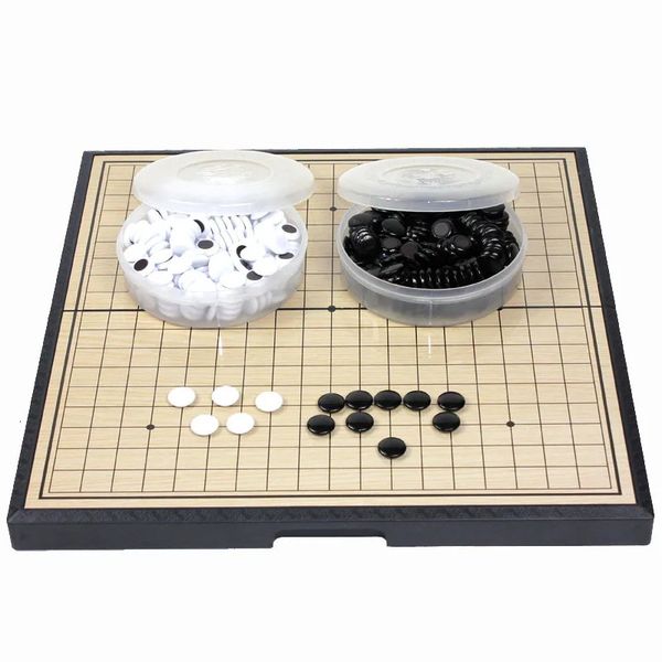 Jeux d'échecs chinois Weiqi Go Game 19 lignes de dames Table pliante 32 cm magnétique Go jeu d'échecs jouet magnétique en plastique Go Game 231215