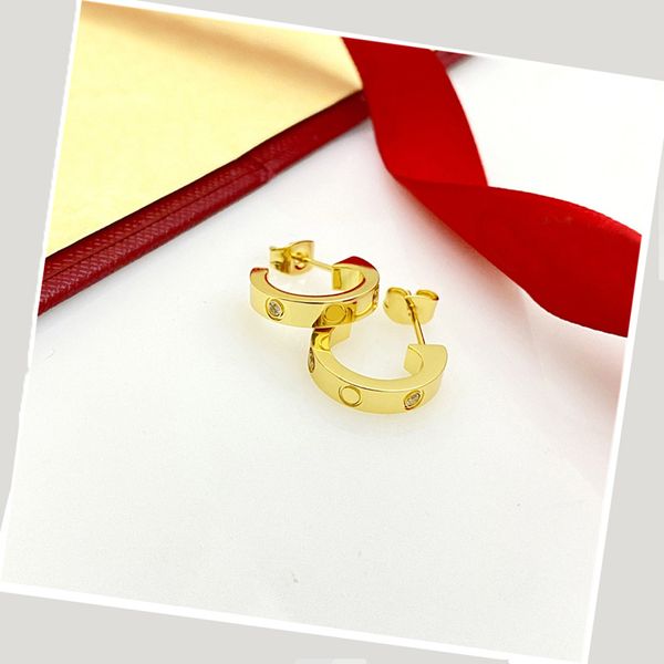 Designer jóias brincos de ouro hoop 3 cores alfabeto estilo clássico mulheres brincos casamentos festas jóias design carta brincos studs conjunto presente