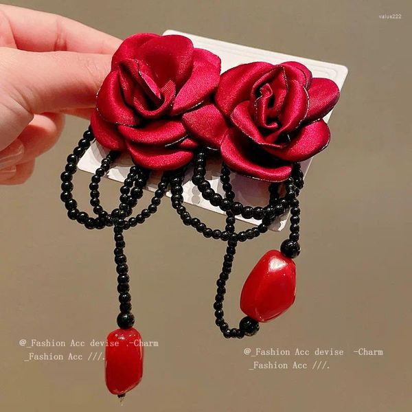 Baumelnde Ohrringe, romantischer roter Garn-Blumen-Ohrring, schwarze Acryl-Perlenquasten, übertriebener Modeschmuck, exquisiter Charm-Schmuck