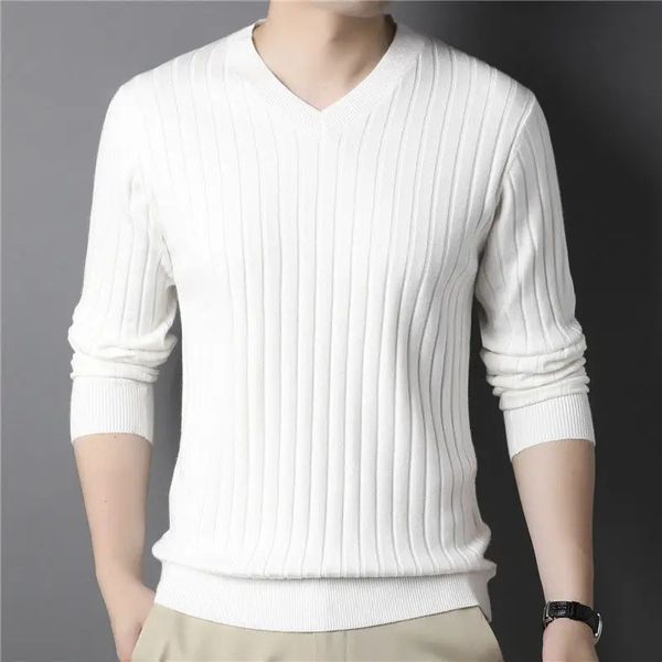 Suéter masculino outono inverno homens vneck suéter sólido listras verticais casual moda coreana slim manga comprida bottoming pullovers de malha 231216