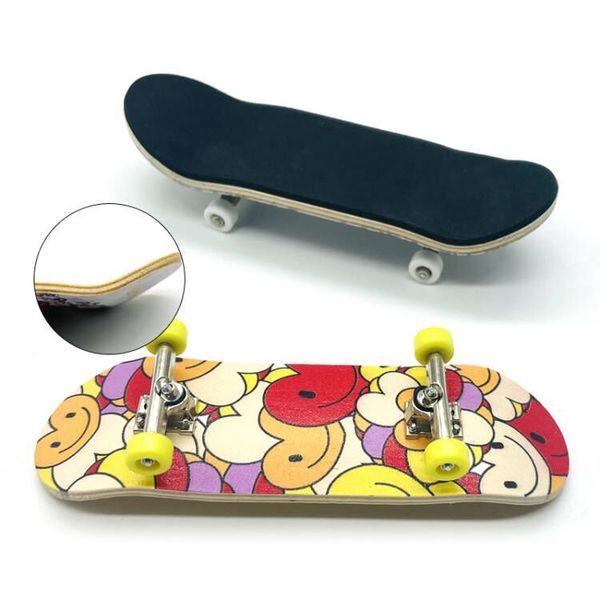 Professionelles Ahorn-Finger-Skateboard mit Schienenlager, Legierung, Mini-Fingerspitzen-Skateboard