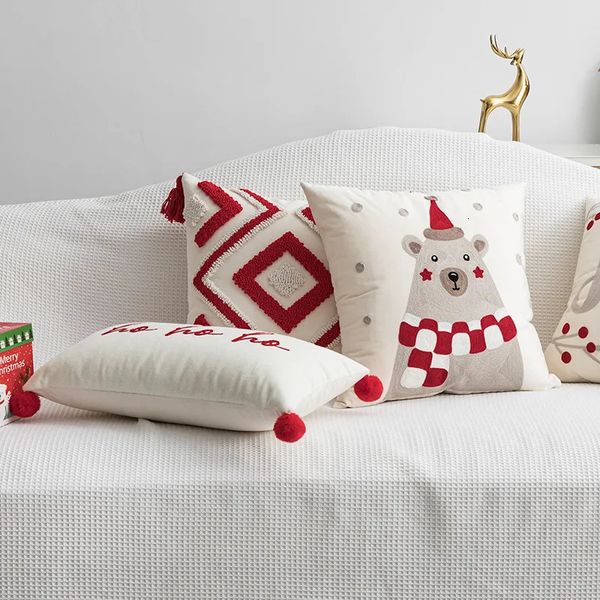 CuscinoCuscino decorativo Tiro natalizio Peluche geometrico rosso Autunno e inverno Fodera per cuscino ricamata Divano del soggiorno di casa 231216
