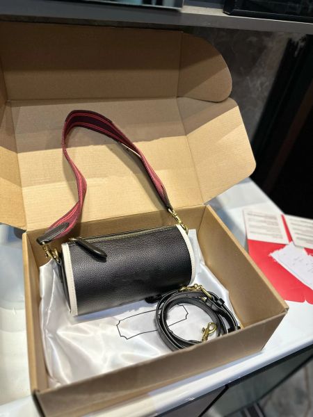 Сумки для плеча женщин Орион Плечи Дизайнер Классическая печатная сумочка с двойной ремнем мода Tebby Tote Metallic Girls Gift Sacd