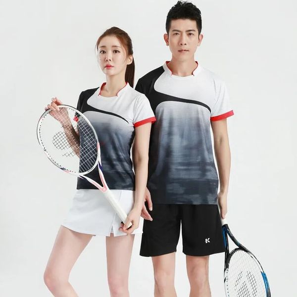 T-shirts d'extérieur Nom d'impression gratuit Femmes Chemise de badminton Short de sport T-shirt de badminton pour hommes Maillots de tennis de table T-shirt de tennis vêtements 11931 231216