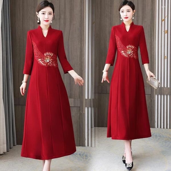 Abiti casual Abito da mamma per matrimonio Cheongsam migliorato per donne di mezza età e anziane Rosso elegante per madri nobili