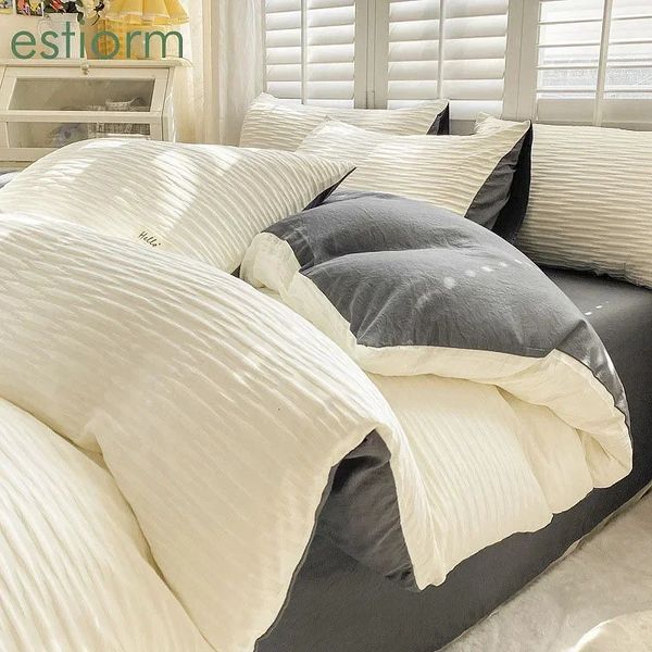 Conjuntos de cama Luxo Stripe Duvet Cover 150x200 180x220 200x230 Single Double Queen King Size Quilt Dormitório Conjunto 231216