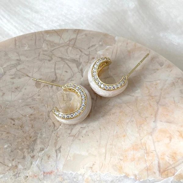 Saplama küpeleri yixin fransız beyaz damlayan yağ c şekli kadınlar için tatlı moda zirkonya küpe mücevherleri
