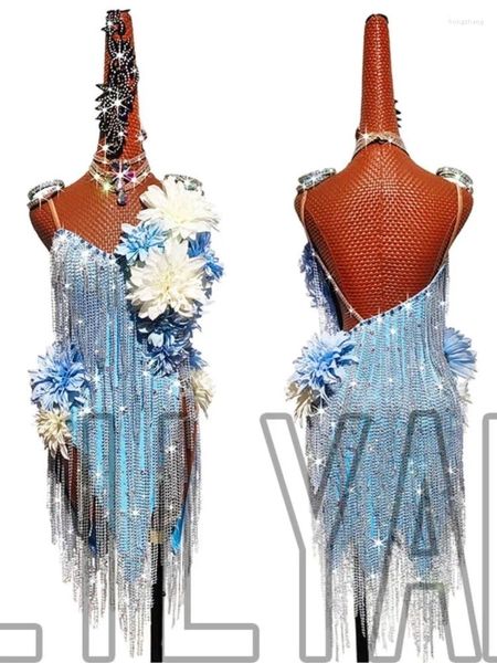 Bühnenkleidung Latin Dance Performance Wettbewerbskleid für Erwachsene Frauen Blauer funkelnder Diamant-Quasten-3D-Blumen-Tau-Rücken-High-End-Rock