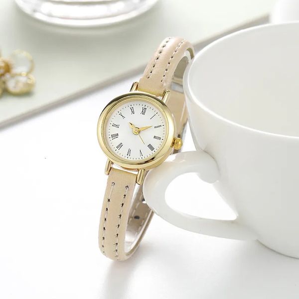 Andere Uhren Einfache Frauen Luxus Design Leder Uhr Damen Quarz Armbanduhr Frauen Kleine Runde Zifferblatt Uhr Reloj Mujer 231216