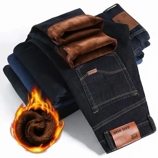 Calças de ciclismo inverno homens lã jeans engrossado denim térmico quente elástico solto reto mais lã trabalho durável casual montagem calças masculinas 231216