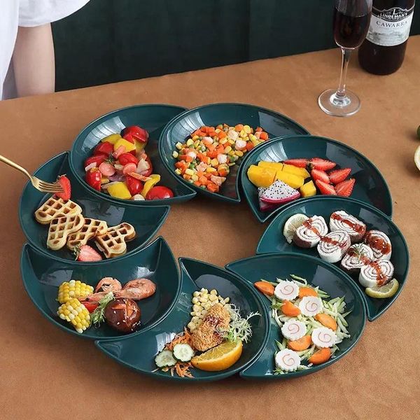 Plakalar Sınıf PP Moon şekil plakası 8pcs Akşam Yemeği İçin Set Gurme Mutfak Aksesuarları Şeker Meyve Yemekleri Kombinasyon Tabağı