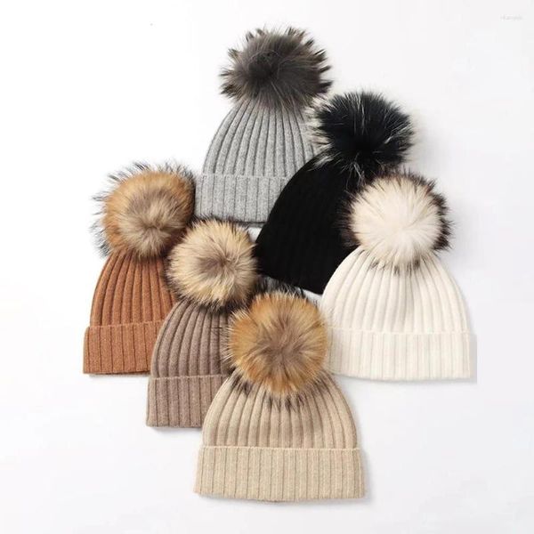 Berets fábrica atacado interior mongólia cashmere chapéus de malha feminino outono e inverno quente desenhar hairball lã chapéu frio