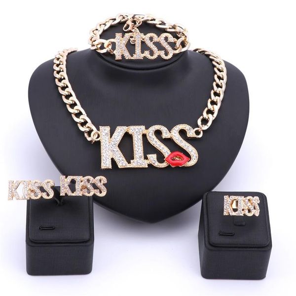 Neue Sexy Frauen Zubehör Gold Silber Überzogene Kristall Schmuck Sets Kuss Lippenstift Großen Buchstaben Anhänger Halskette Armband Ohrring Ring256m