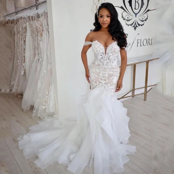 Stunningbride 2024 luxo querida pescoço fora do ombro volta trompete vestido de casamento ruched sem mangas apliques renda em camadas tull vestido de casamento