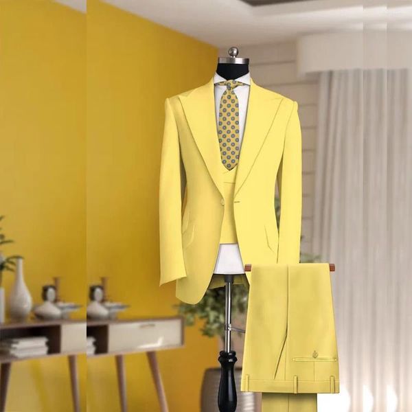 Herrenanzüge lässig gelb 3 -teilige Jacke Hose Weste Prom Party Luxus Blazer Single Breasted Peaked Revers Slim Fit Preppy Style